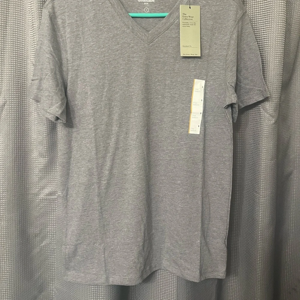Goodfellow & Co Heather Gray V-Neck Men's Tee